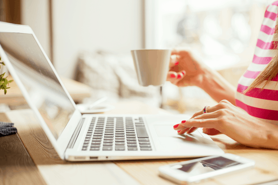 best 15.6 laptop under £600